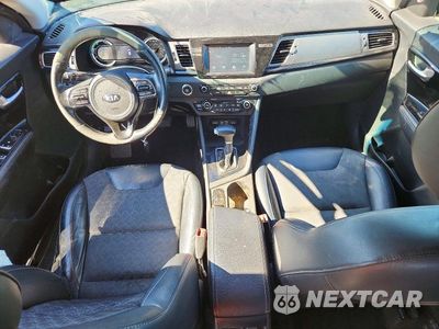 Zdjęcie 8 z 12 samochodu: 2018 KIA NIRO EX VIN:KNDCC3LC7J5140966 - miniatura