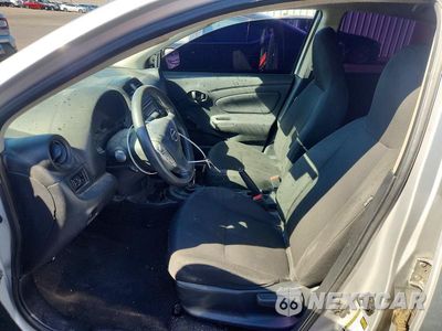 Zdjęcie 7 z 12 samochodu: 2017 NISSAN VERSA 1.6 S VIN:3N1CN7AP0HL831454 - miniatura