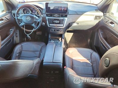 Zdjęcie 8 z 12 samochodu: 2015 MERCEDES-BENZ GL 550 4MATIC VIN:4JGDF7DE8FA551533 - miniatura