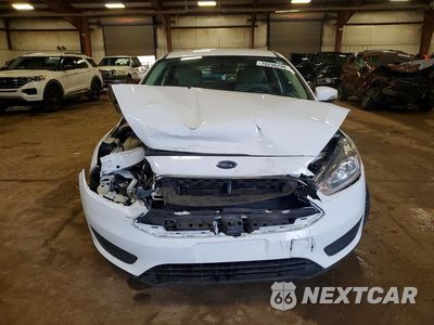 Piąte zdjęcie samochodu w środku: 2016 FORD FOCUS SE VIN:1FADP3K29GL229725 - miniatura