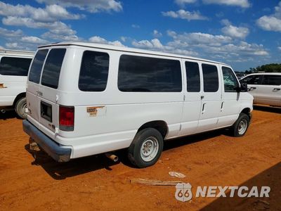 Trzecie zdjęcie samochodu z tyłu: 2013 FORD ECONOLINE E350 SUPER DUTY WAGON VIN:1FBSS3BL0DDA77496 - miniatura