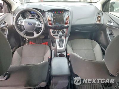 Zdjęcie 8 z 13 samochodu: 2014 FORD FOCUS SE VIN:1FADP3F21EL118416 - miniatura
