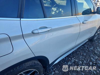 Zdjęcie 11 z 14 samochodu: 2017 BMW X1 XDRIVE28I VIN:WBXHT3C38H5F78966 - miniatura