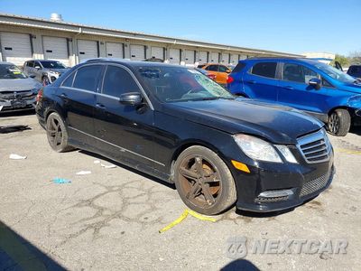 Czwarte zdjęcie samochodu z boku: 2013 MERCEDES-BENZ E 350 VIN:WDDHF5KB9DA766005 - miniatura