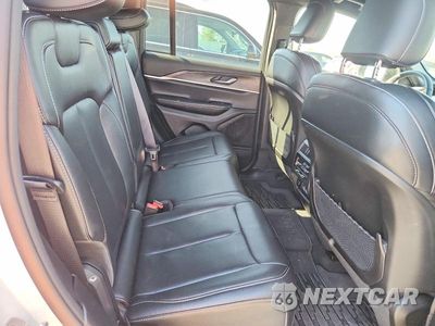 Zdjęcie 11 z 13 samochodu: 2024 JEEP GRAND CHEROKEE LIMITED VIN:1C4RJHBG7RC128714 - miniatura
