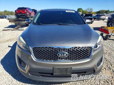 Piąte zdjęcie samochodu w środku: 2016 KIA SORENTO L VIN:5XYPG4A39GG035781 - miniatura
