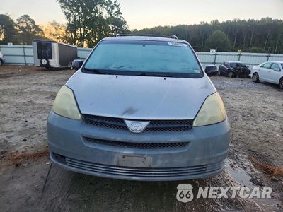 Piąte zdjęcie samochodu w środku: 2004 TOYOTA SIENNA CE 8 PASSENGER VIN:5TDZA23C04S195588 - miniatura