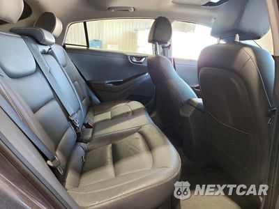 Zdjęcie 10 z 12 samochodu: 2017 HYUNDAI IONIQ LIMITED VIN:KMHC85LC4HU039831 - miniatura