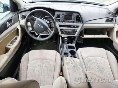 Zdjęcie 8 z 12 samochodu: 2016 HYUNDAI SONATA HYBRID SE VIN:KMHE24L13GA010615 - miniatura