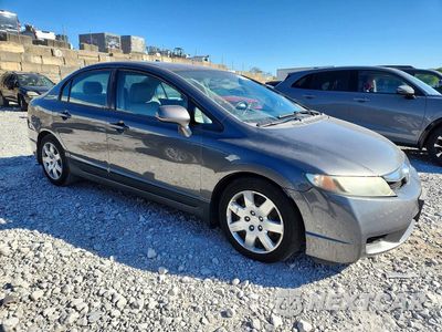 Czwarte zdjęcie samochodu z boku: 2010 HONDA CIVIC LX VIN:2HGFA1F56AH330627 - miniatura