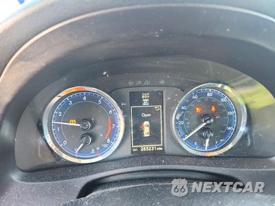 Zdjęcie 9 z 12 samochodu: 2017 TOYOTA COROLLA SE VIN:5YFBURHE8HP594209 - miniatura