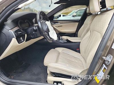 Zdjęcie 7 z 12 samochodu: 2019 BMW 530 I VIN:WBAJA5C58KBX87192 - miniatura