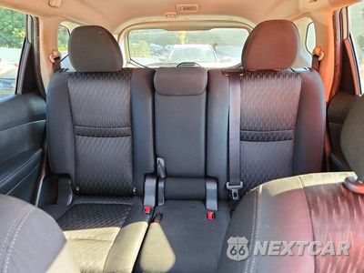 Zdjęcie 10 z 13 samochodu: 2018 NISSAN ROGUE SV VIN:KNMAT2MT3JP518057 - miniatura
