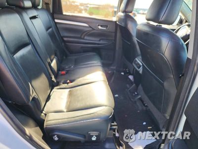 Zdjęcie 11 z 13 samochodu: 2018 TOYOTA HIGHLANDER XLE VIN:5TDKZRFH4JS533094 - miniatura