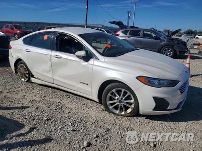 Czwarte zdjęcie samochodu z boku: 2019 FORD FUSION SE VIN:3FA6P0LU7KR103039 - miniatura