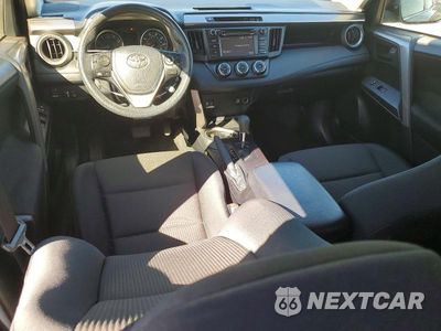 Zdjęcie 8 z 12 samochodu: 2018 TOYOTA RAV4 LE VIN:JTMBFREV8JJ226489 - miniatura