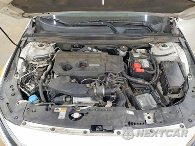 Zdjęcie 11 z 12 samochodu: 2018 HONDA ACCORD TOURING VIN:1HGCV2F91JA028208 - miniatura