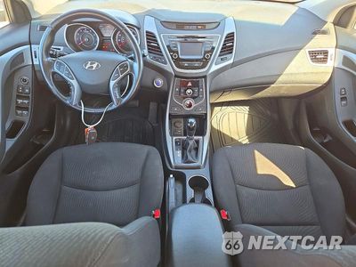 Zdjęcie 8 z 12 samochodu: 2016 HYUNDAI ELANTRA VALUE EDITION VIN:KMHDH4AE3GU601509 - miniatura