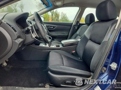 Zdjęcie 7 z 12 samochodu: 2016 NISSAN ALTIMA 2.5 SR VIN:1N4AL3AP1GC113799 - miniatura