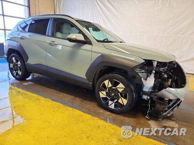 Czwarte zdjęcie samochodu z boku: 2024 HYUNDAI KONA SEL VIN:KM8HBCABXRU116175 - miniatura
