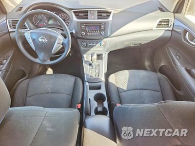 Zdjęcie 8 z 13 samochodu: 2017 NISSAN SENTRA S VIN:3N1AB7AP3HY239470 - miniatura