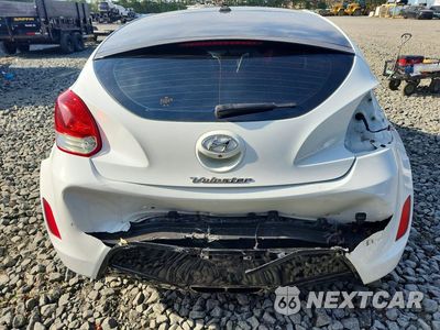 Zdjęcie 6 z 12 samochodu: 2012 HYUNDAI VELOSTER BASE VIN:KMHTC6AD4CU048540 - miniatura