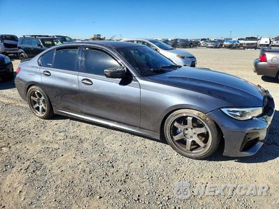 Czwarte zdjęcie samochodu z boku: 2021 BMW M340I VIN:3MW5U7J04M8B65883 - miniatura