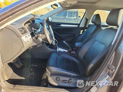 Zdjęcie 7 z 12 samochodu: 2012 VOLKSWAGEN PASSAT SE VIN:1VWBH7A32CC097687 - miniatura