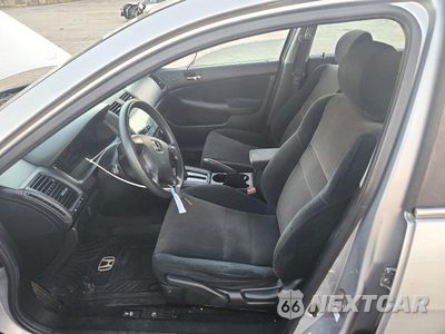 Zdjęcie 7 z 12 samochodu: 2003 HONDA ACCORD LX VIN:1HGCM56343A060296 - miniatura