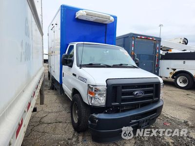 Czwarte zdjęcie samochodu z boku: 2023 FORD E350 REFRIGERATED BOX TRUCK VIN:1FDWE3FK0PDD26384 - miniatura