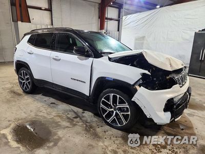 Czwarte zdjęcie samochodu z boku: 2025 JEEP COMPASS LIMITED VIN:3C4NJDCN4ST616355 - miniatura