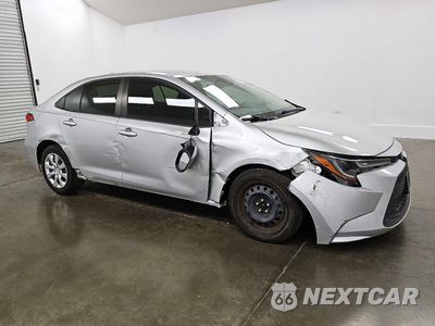Czwarte zdjęcie samochodu z boku: 2022 TOYOTA COROLLA LE VIN:JTDEPMAE5NJ214177 - miniatura