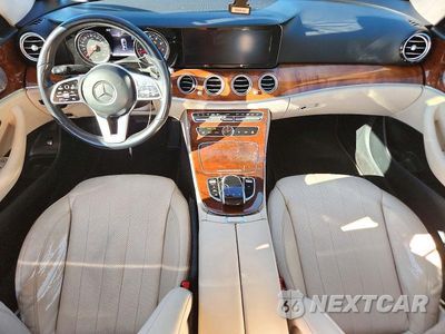 Zdjęcie 8 z 12 samochodu: 2019 MERCEDES-BENZ E 300 4MATIC VIN:WDDZF4KB5KA588251 - miniatura
