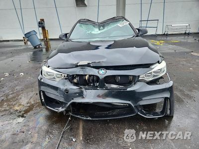 Piąte zdjęcie samochodu w środku: 2015 BMW M4 VIN:WBS3R9C5XFK331561 - miniatura