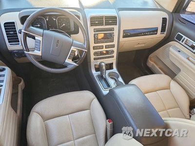 Zdjęcie 8 z 12 samochodu: 2008 LINCOLN MKX VIN:2LMDU68C68BJ18975 - miniatura