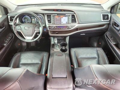 Zdjęcie 8 z 13 samochodu: 2018 TOYOTA HIGHLANDER HYBRID LIMITED PLATINUM VIN:5TDDGRFHXJS043936 - miniatura