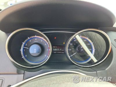 Zdjęcie 9 z 12 samochodu: 2011 HYUNDAI SONATA SE VIN:5NPEC4AC8BH289115 - miniatura