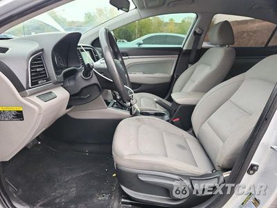 Zdjęcie 7 z 13 samochodu: 2017 HYUNDAI ELANTRA SE VIN:KMHD84LF0HU384766 - miniatura