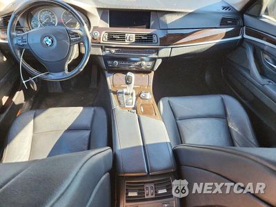 Zdjęcie 8 z 12 samochodu: 2013 BMW 528 XI VIN:WBAXH5C52DD111527 - miniatura