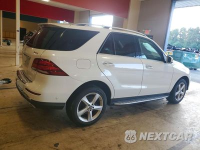 Trzecie zdjęcie samochodu z tyłu: 2017 MERCEDES-BENZ GLE 350 4MATIC VIN:4JGDA5HB1HA916382 - miniatura