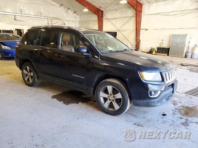 Czwarte zdjęcie samochodu z boku: 2016 JEEP COMPASS LATITUDE VIN:1C4NJDEB8GD706916 - miniatura