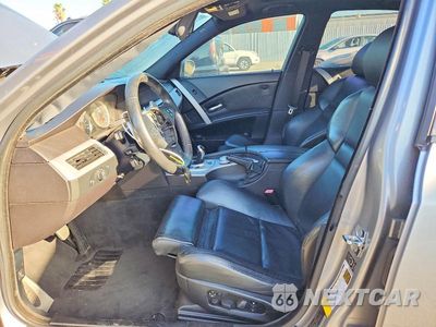 Zdjęcie 7 z 12 samochodu: 2006 BMW M5 VIN:WBSNB93506B581212 - miniatura