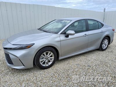 2026 TOYOTA CAMRY LE 4T1DAACK0TU662039 - główne zdjęcie licytacji z USA - miniatura