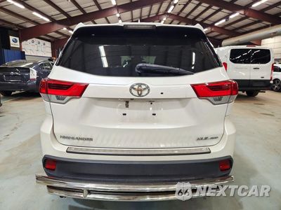 Zdjęcie 6 z 13 samochodu: 2017 TOYOTA HIGHLANDER XLE VIN:5TDJZRFHXHS515169 - miniatura