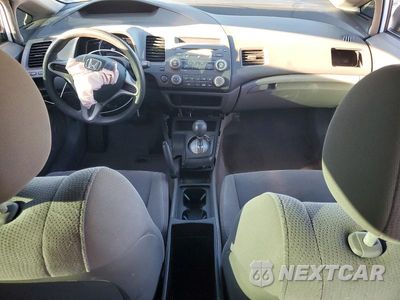 Zdjęcie 8 z 13 samochodu: 2009 HONDA CIVIC VP VIN:19XFA16369E017467 - miniatura