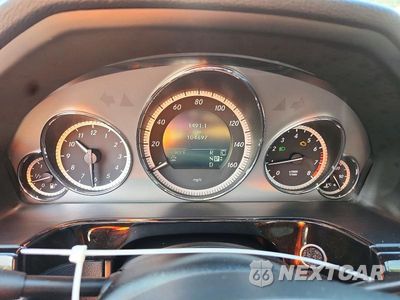 Zdjęcie 9 z 12 samochodu: 2010 MERCEDES-BENZ E 550 VIN:WDDHF7CBXAA028008 - miniatura