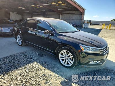 Czwarte zdjęcie samochodu z boku: 2017 VOLKSWAGEN PASSAT SEL PREMIUM VIN:1VWCM7A36HC053666 - miniatura