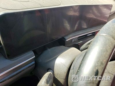 Zdjęcie 9 z 12 samochodu: 2025 KIA K5 GT LINE VIN:KNAG64J77S5326235 - miniatura