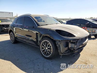 Czwarte zdjęcie samochodu z boku: 2015 PORSCHE MACAN S VIN:WP1AB2A59FLB54698 - miniatura