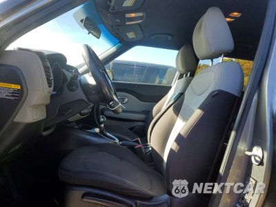 Zdjęcie 7 z 12 samochodu: 2015 KIA SOUL BASE VIN:KNDJN2A25F7188080 - miniatura